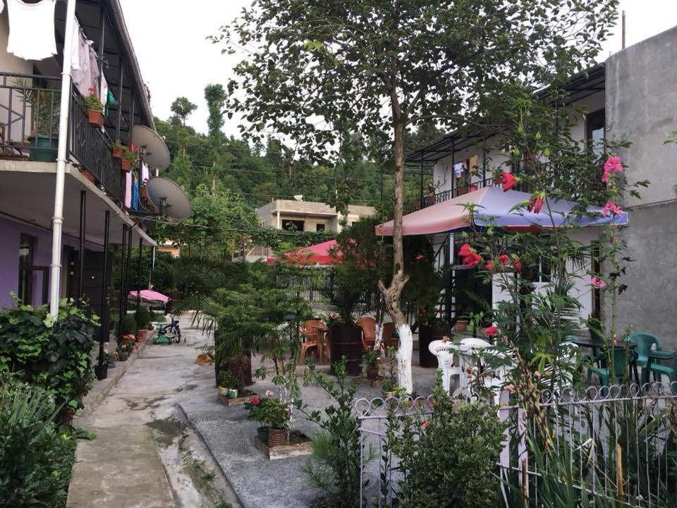 Family Hotel Our House Ts'ikhisdziri Luaran gambar